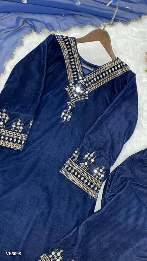 BOLLYWOOD STYLE VELVET SEQUENCE EMBROIDERY SUIT